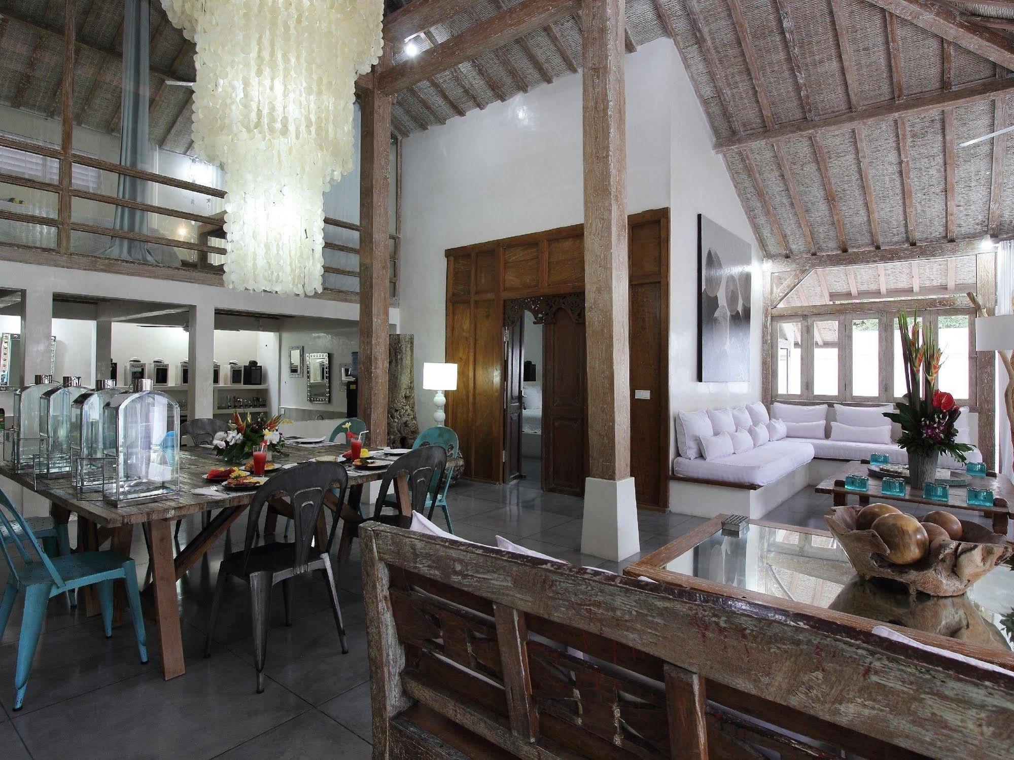 Villa Putih Seminyak  Ngoại thất bức ảnh